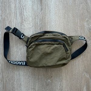 Excellent condition Baggu Fanny pack